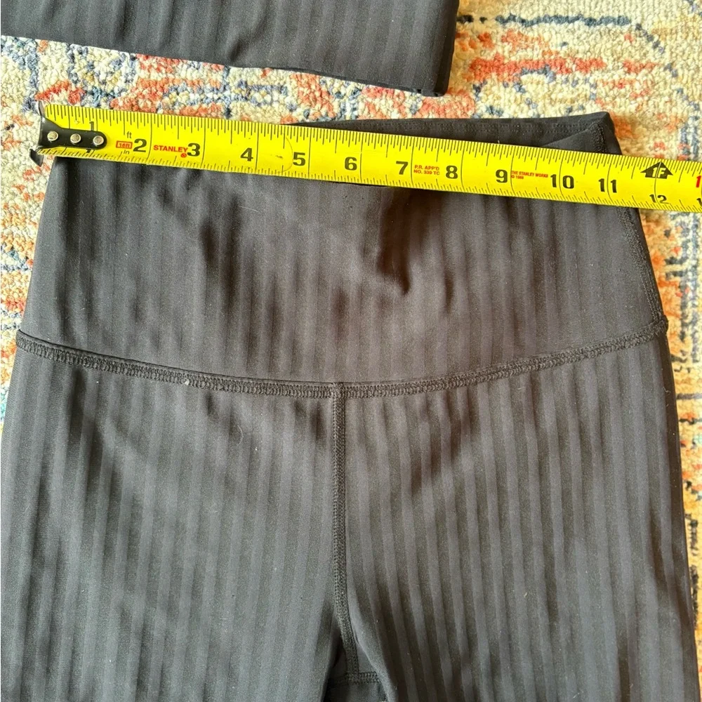 Beyond Yoga Black Striped Leggings - Picture 6 of 7